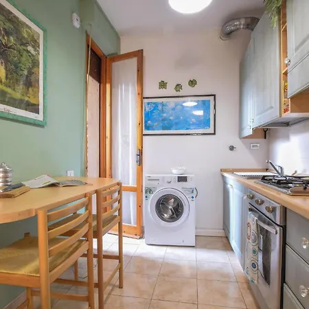 Apartman Cozy In With Wifi